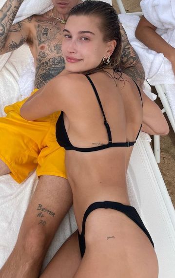 Hailey Bieber On The Beach In Hawaii-Celebrities at the Beach In 2021