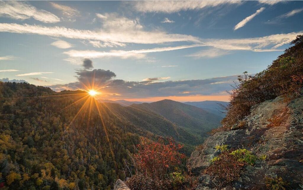 The Chimney Tops Trail-Hiking in Red River Gorge